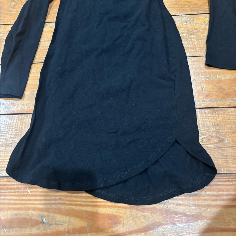 (832) +BLACK DRESS - Picture 2 of 5